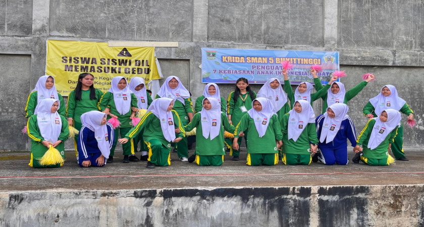Semangat Kebersamaan dan Edukasi Demokrasi Warnai Kegiatan KRIDA SMAN 5 Bukittinggi